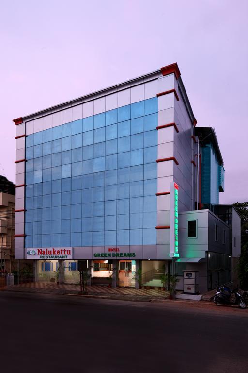 Hotel Green Dreams Kochi Exterior photo