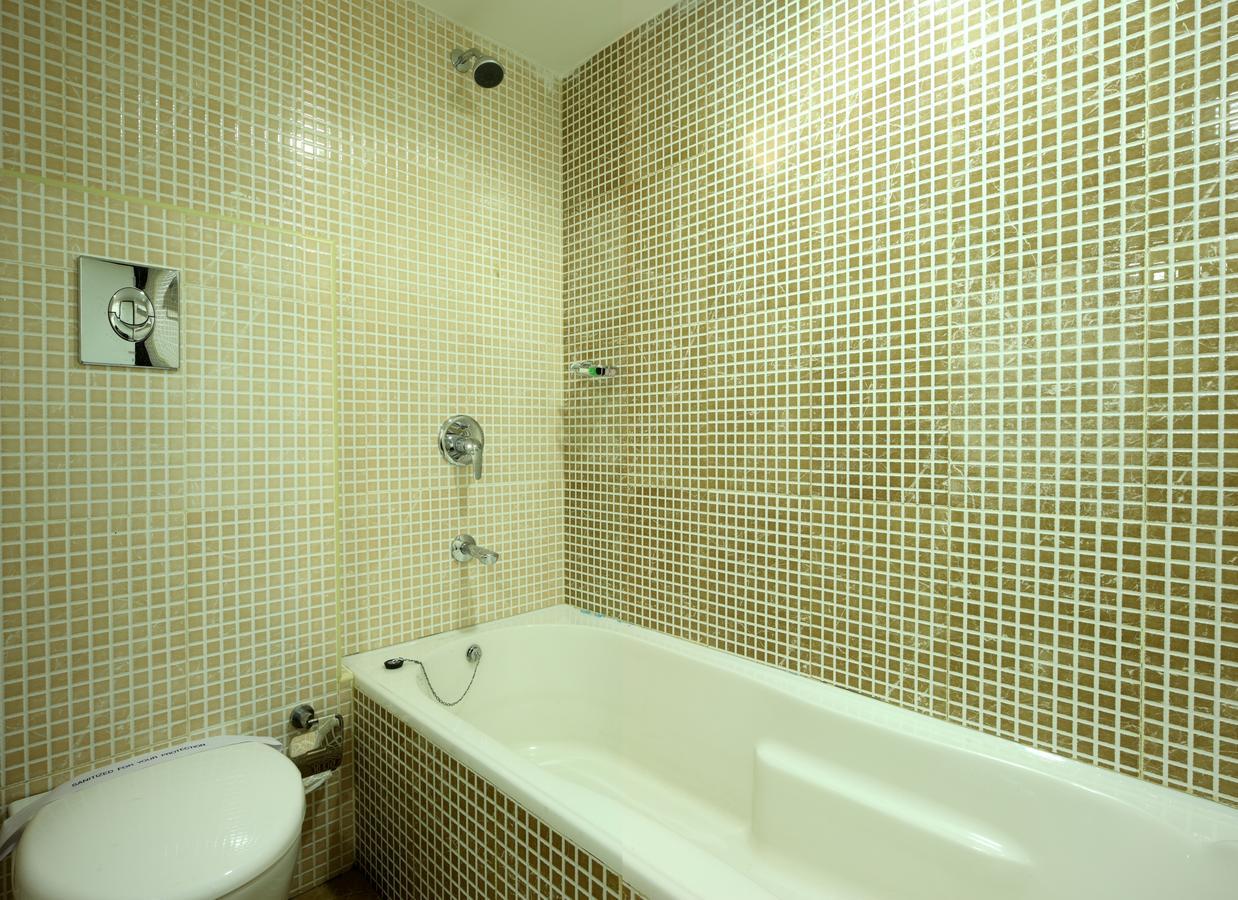 Hotel Green Dreams Kochi Exterior photo