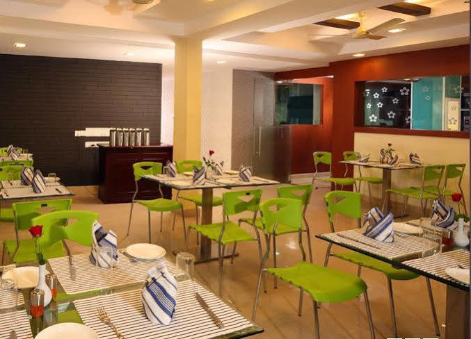Hotel Green Dreams Kochi Exterior photo